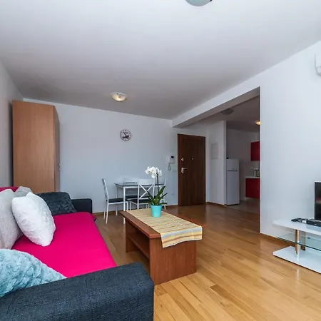 Vlado Apartman